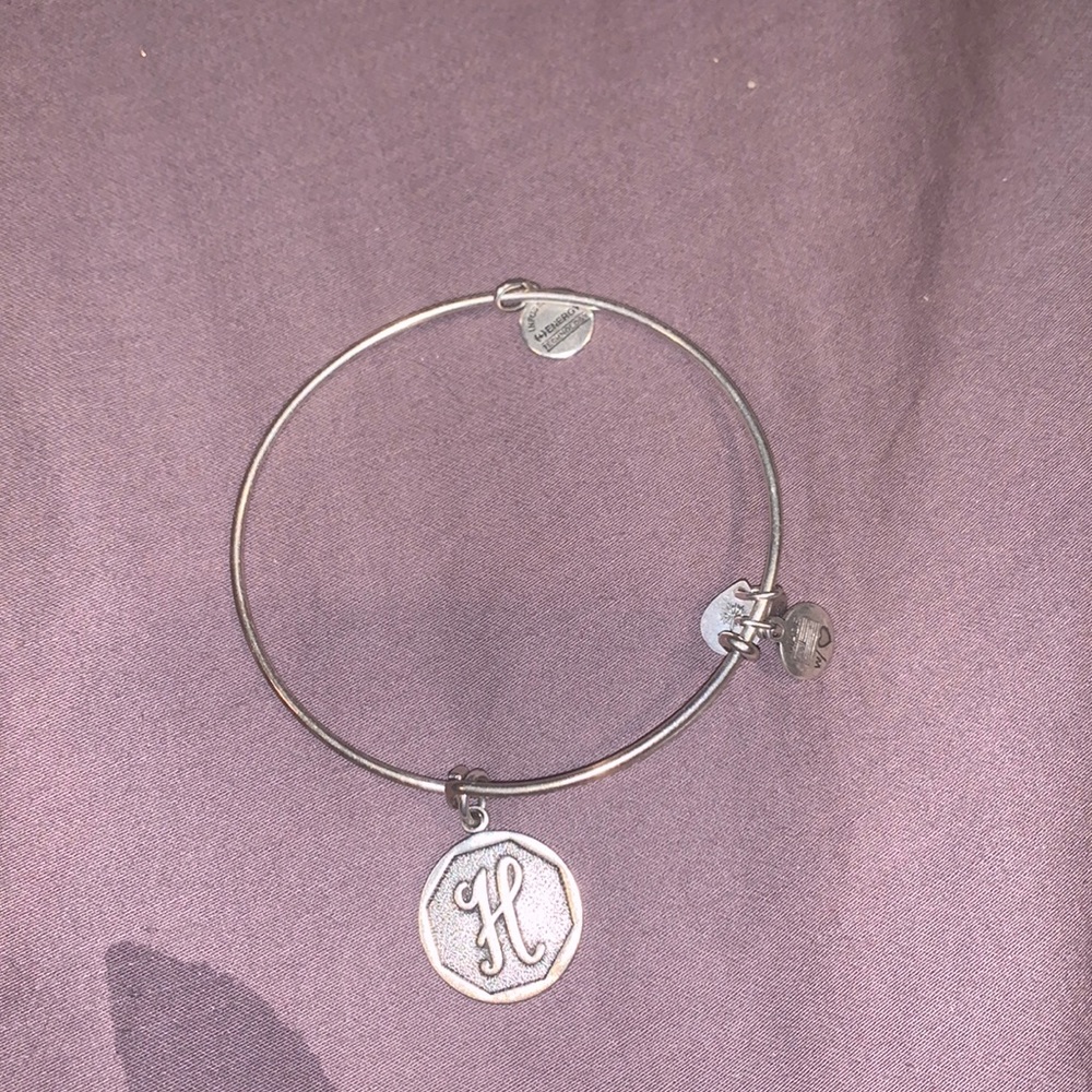 H alex and ani